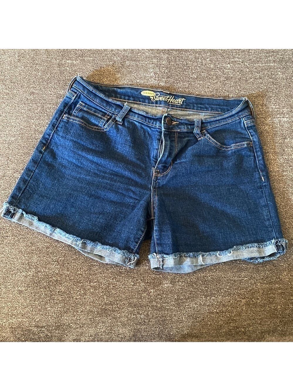 Old Navy womens jean shorts; size 4